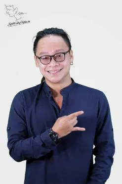 Người Lắng Nghe Hoàng Khôi