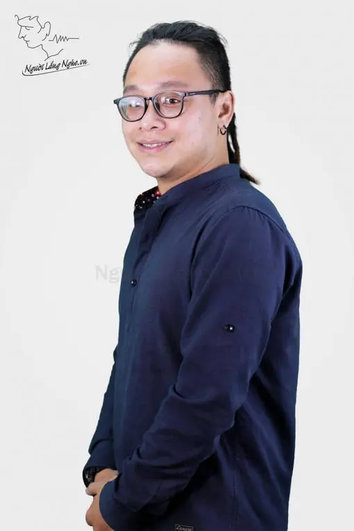Người Lắng Nghe Hoàng Khôi