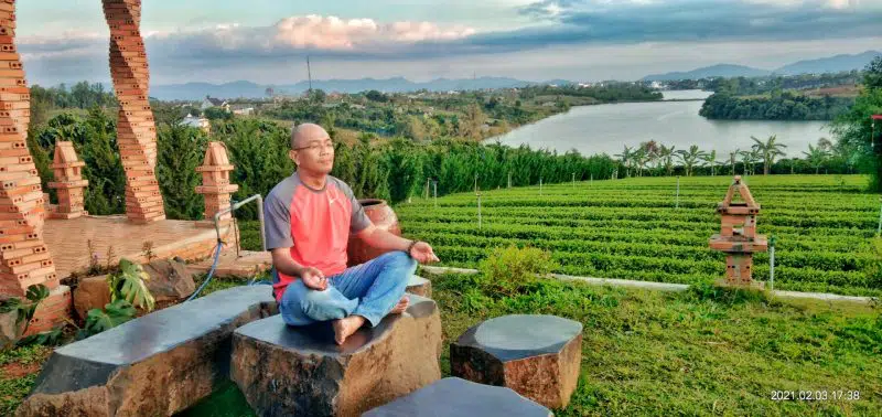 Người Lắng Nghe Người Lắng Nghe của những tâm hồn nhiều tâm tư