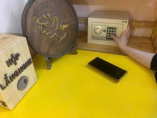 Người Lắng Nghe Trạm T31 - Ga dừng của những chuyến tàu lắng nghe