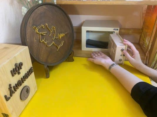 Người Lắng Nghe Trạm T31 - Ga dừng của những chuyến tàu lắng nghe