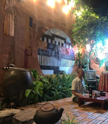 Người Lắng Nghe Tôi Stress, Tôi đã tới Trạm Lắng Nghe để có Người Lắng Nghe