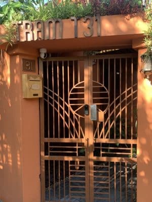 Người Lắng Nghe Tôi Stress, Tôi đã tới Trạm Lắng Nghe để có Người Lắng Nghe