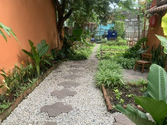 Người Lắng Nghe Tôi Stress, Tôi đã tới Trạm Lắng Nghe để có Người Lắng Nghe