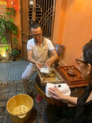 Người Lắng Nghe Lắng nghe từ bàn chân - Nơi khởi đầu của một giấc ngủ an lành