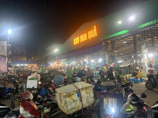 Người Lắng Nghe Đi chợ để được lắng nghe