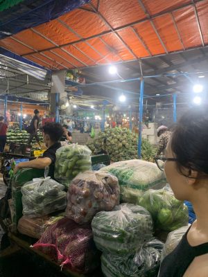Người Lắng Nghe Đi chợ để được lắng nghe