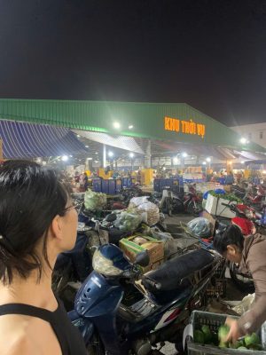 Người Lắng Nghe Đi chợ để được lắng nghe