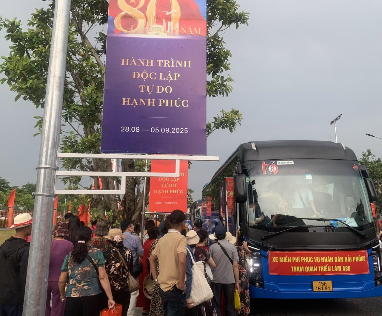 Người Lắng Nghe Chủ tịch lắng nghe và quyết định "thần tốc"